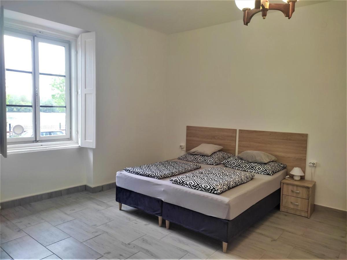 Panorama Apartman Vác Екстериор снимка