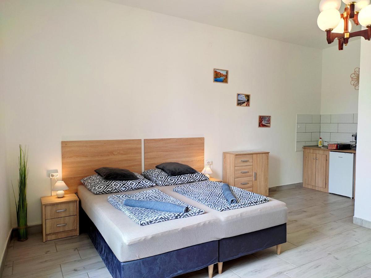 Panorama Apartman Vác Екстериор снимка